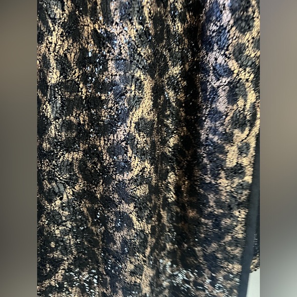 Chico’s JACKET
LEOPARD AND LACE
PATTERN/FASH LS
BLACK/GOLD - Picture 6 of 6